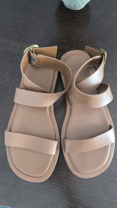 Skórzane, brązowe sandały Reserved,r. 39