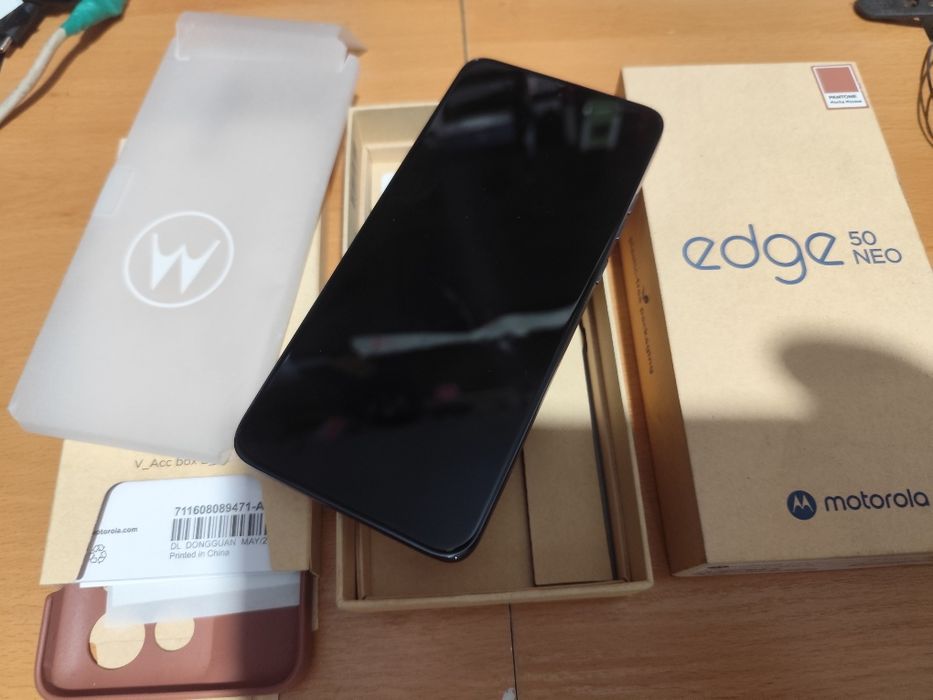 Nowy Motorola edge 50neo 12gb +12 i 512pamieci  na gwarancji nie uzywany