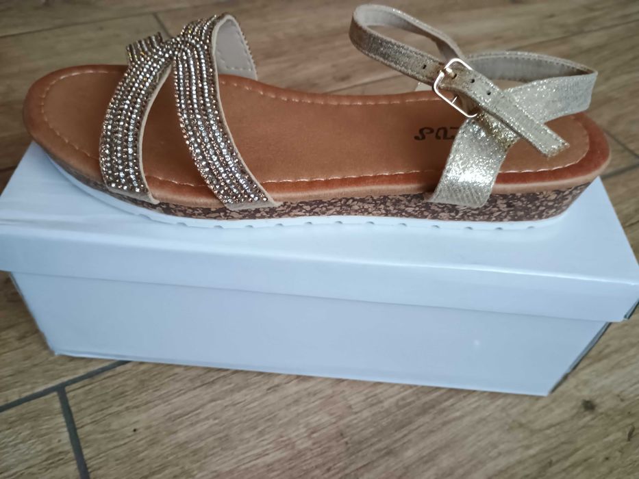 Nowe damskie buty sandały z cyrkoniami 37 wygodne
