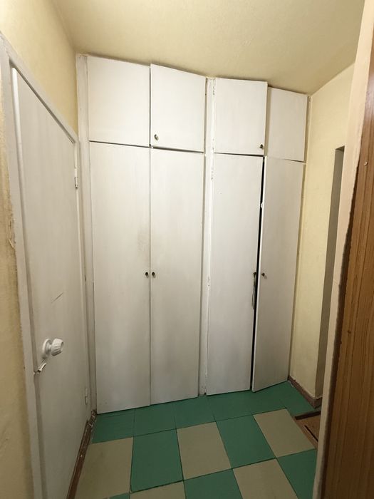 Продам 2-кім кв по вул. Ревуцького 19/1