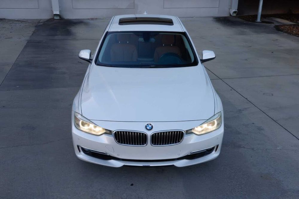 BMW 3 Series 328i      2015