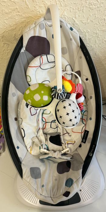 4moms заколисуючий центр