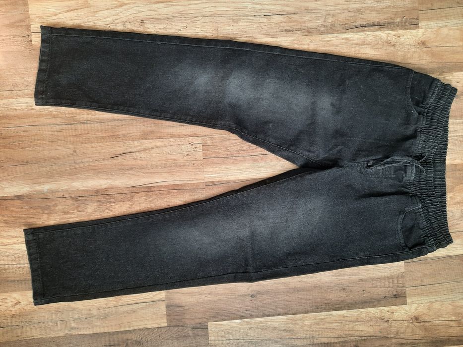Spodnie chłopięce czarne jeansy rozm.146 cm5 10 15