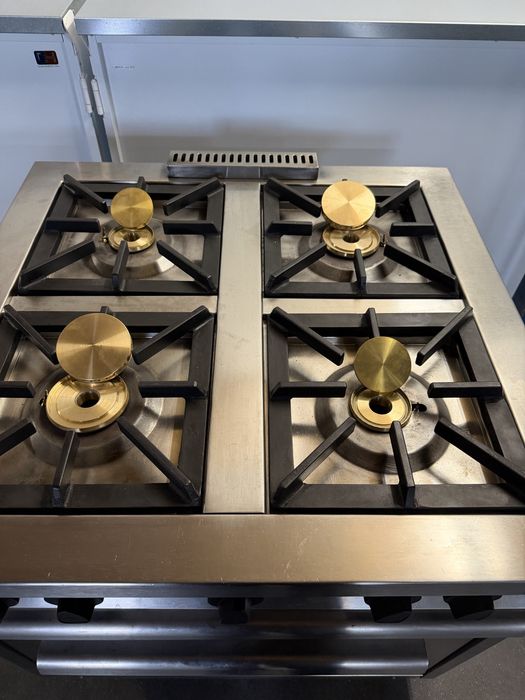 Fogão junex  quatro queimadores mais forno completamente recondicionado linha 900