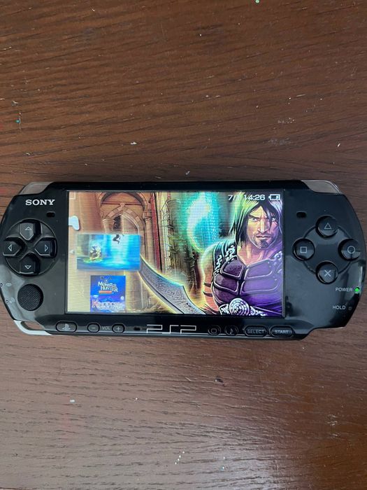 Продам Sony PSP-2000mint green;3004 з встановленими іграми