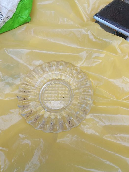 Popielniczka szklana z czasów PRL