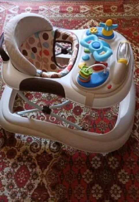 Детские ходунки в отличном состоянии