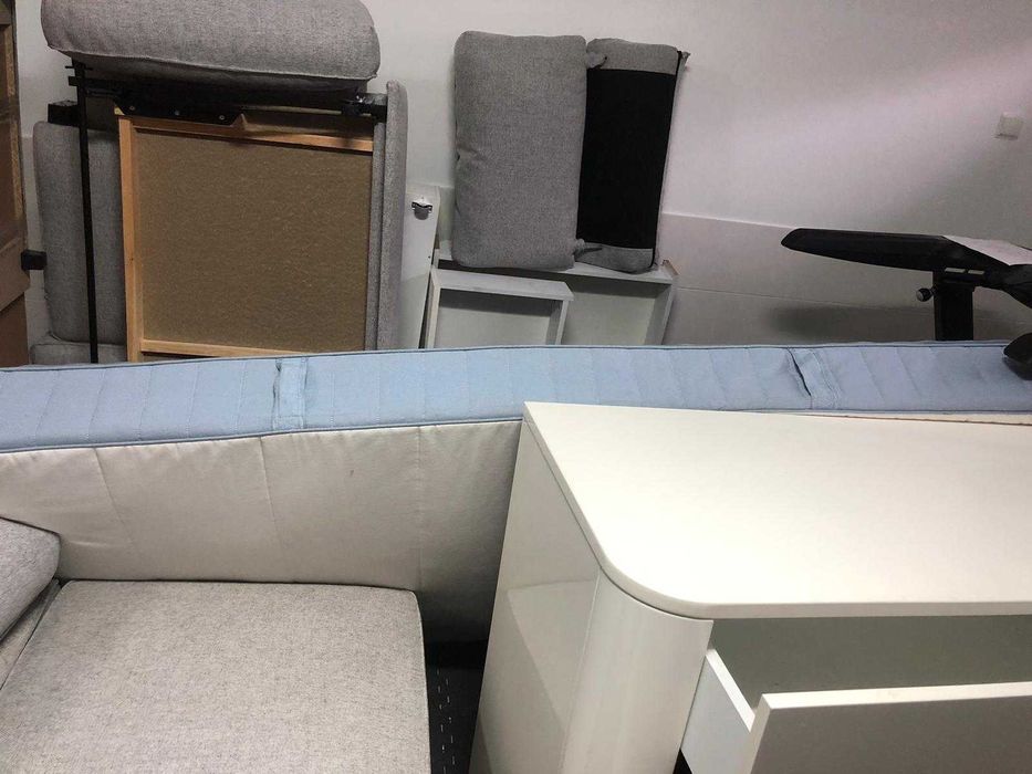 conjunto móveis 300€: Sofá ,Cómoda com quatro gavetas, Cama do IKEA