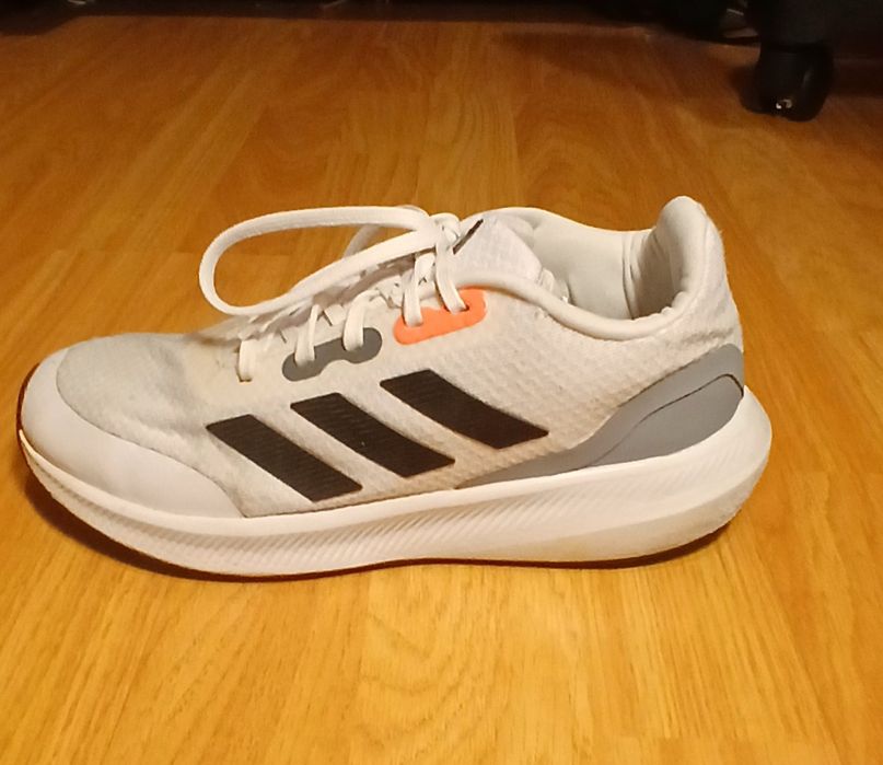 Sapatilhas Adidas Desportivas