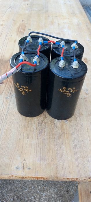 Capacitores  eletrolíticos