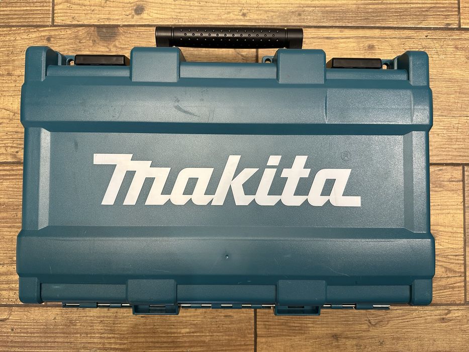 Młotowiertarka, młot udarowy 800W SDS-Plus 2.4J Makita HR2631FT 2025r.