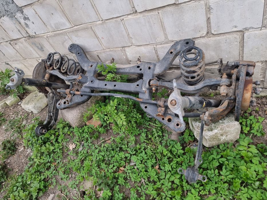 Sanki zawieszenie tył Opel Insignia A