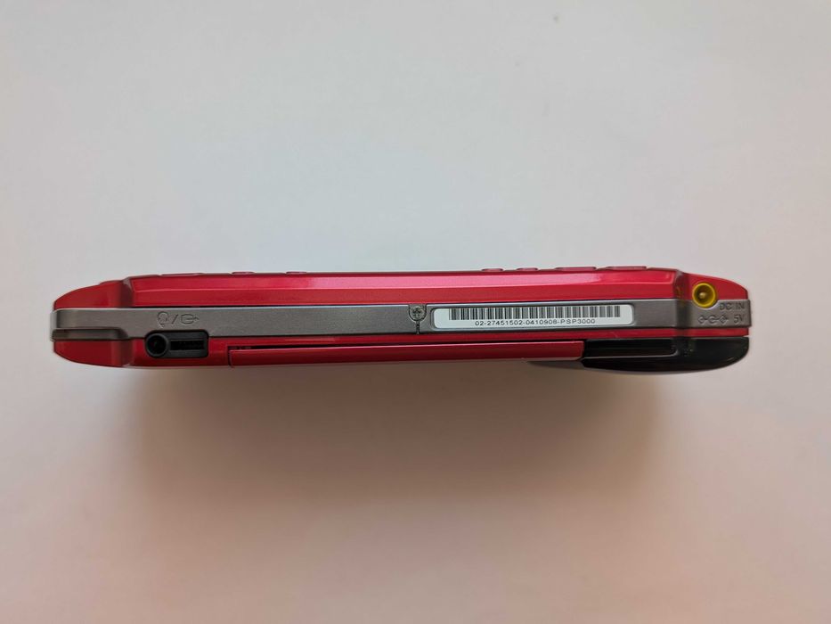 PSP Slim Vermelho Radiante