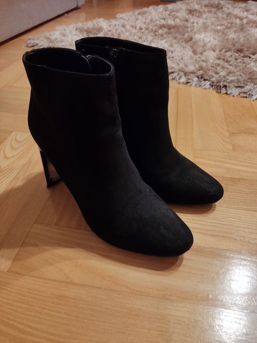 Czarne botki r. 39