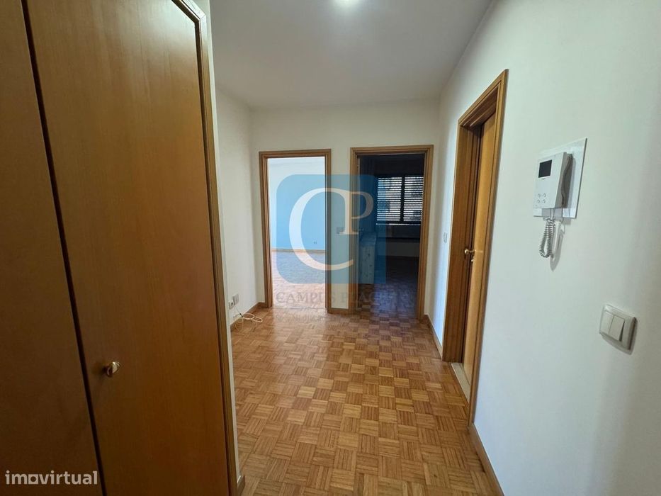 Apartamento T1Kit semi mobilado em Paranhos, Porto