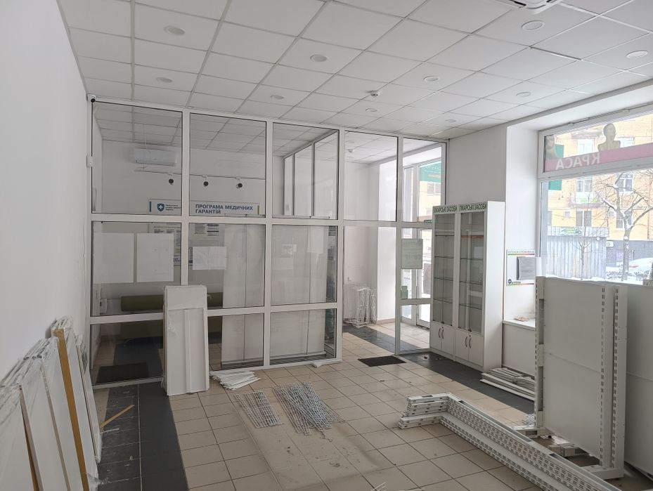 Аптека-Салон-Магазин(55м.кв) Лондонська 14