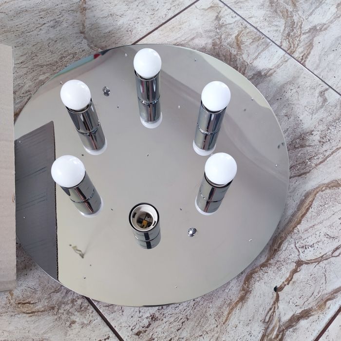 Plafon, żyrandol, oświetlenie