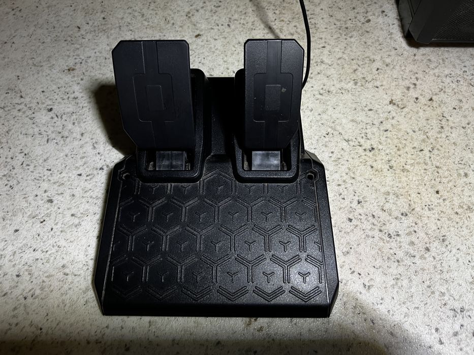 Продам руль для пк Thrustmaster t128x