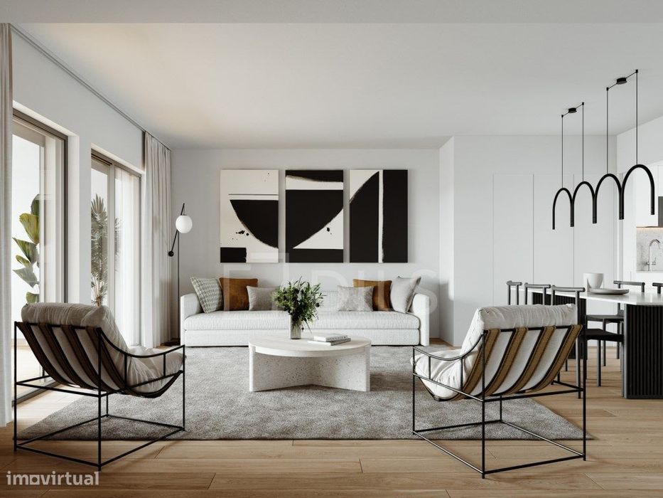 Apartamento T4 com varanda em novo empreendimento em Loures