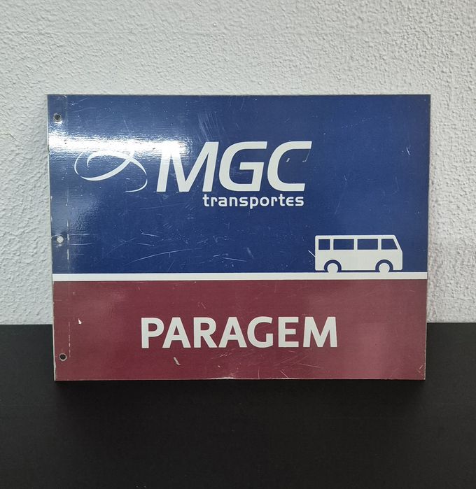 Placa antiga de Paragem de Autocarros MGC