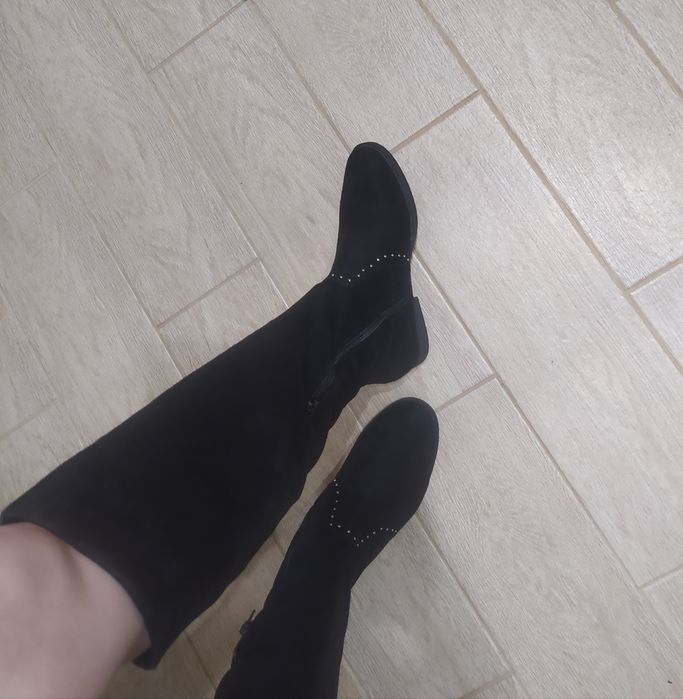 Продам осінні чоботи