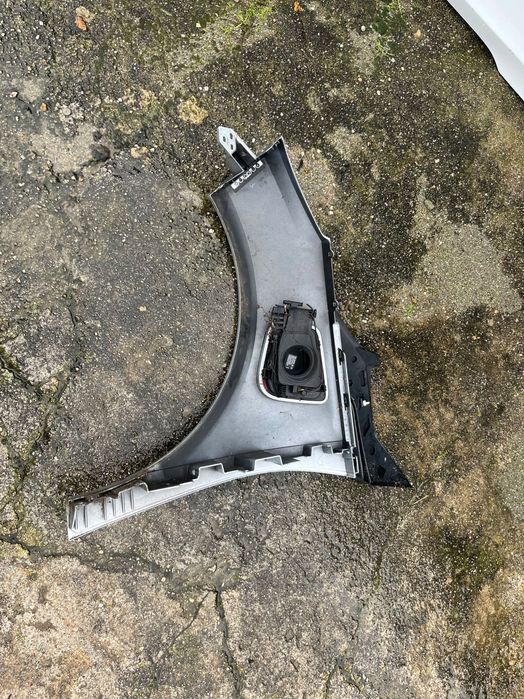 Guarda lamas frontal direito bmw i3 Rex