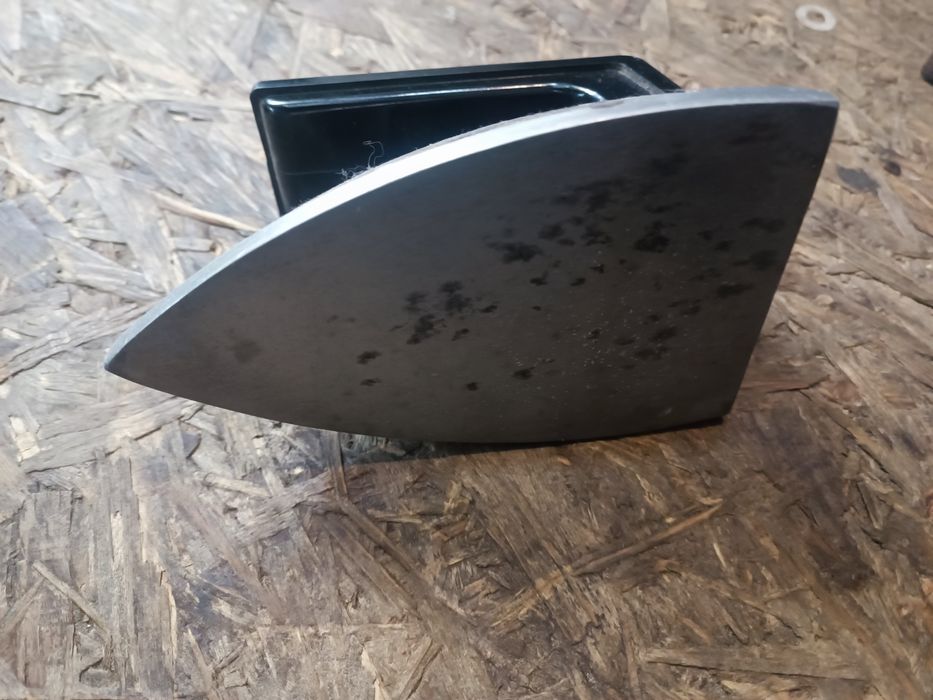 Продам утюг б у робочий