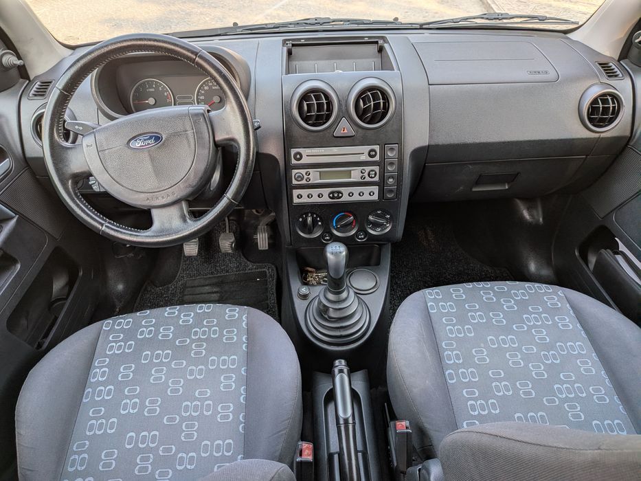 Ford Fusion — fotografia 6
