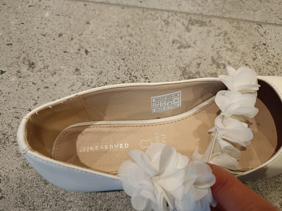 Baleriny r. 36 białe skóra ecru