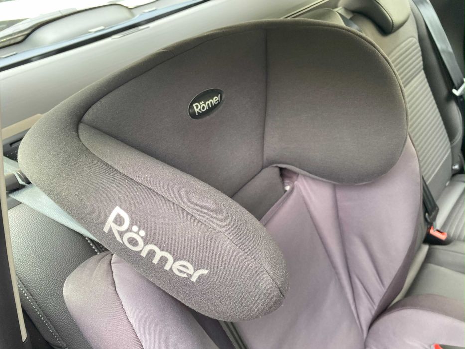 Автокрісло Britax Römer (Німеччина) 3 років до 12 років 15-36 кг