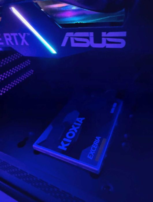 Kompter gamingowy + 2 monitoty [opis]