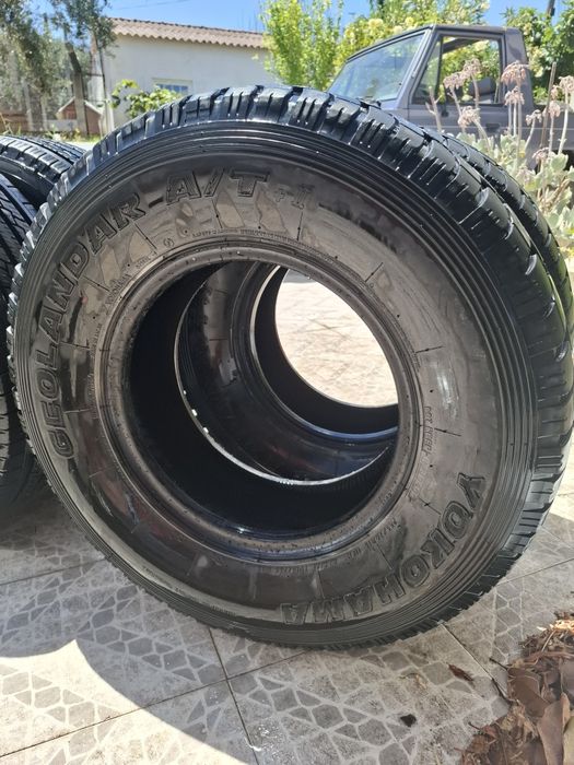 Conjunto de 4 Pneus 265/70 R15 (Yokohama + Three-A)