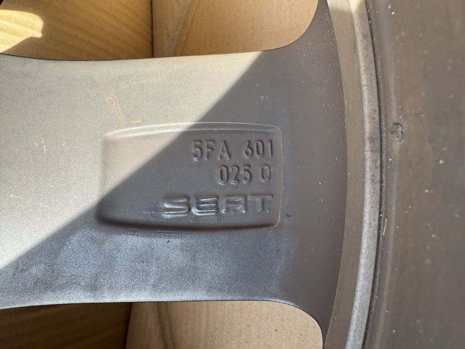 Felga Seat Leon / Cupra 5FA601025Q 18 cali ET46