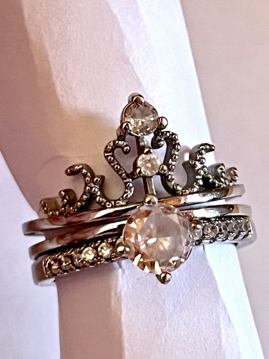 Cudny dwuczęściowy pierścionek dla księżniczki rozmier 20