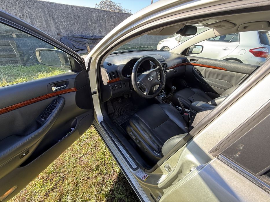 Toyota Avensis 2.0