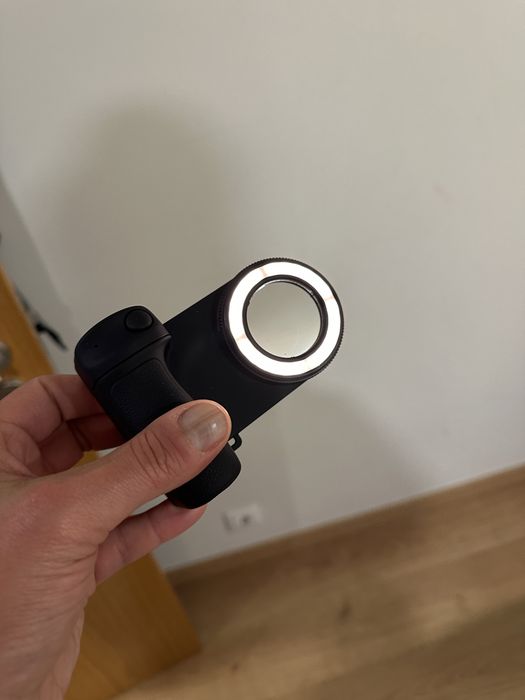 Cellphone selfie light
