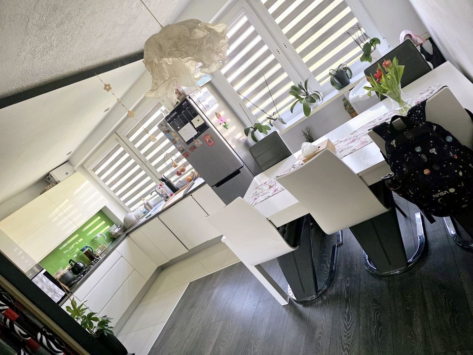 Przestronne 3-pokojowe mieszkanie 59 m² po remoncie ! Świetna lokalizacja! Dostępne od zaraz!