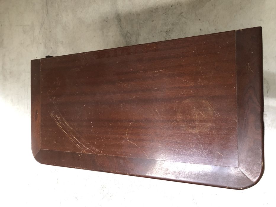 Mesa de jogo mogno