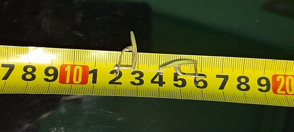 Золотые серьги 1.96г,