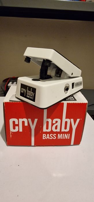 Cry baby mini wah bass
