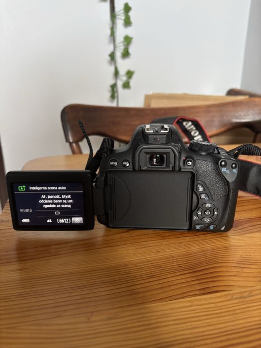 Canon EOS 700D + 18-55 STM | Stan IDEALNY