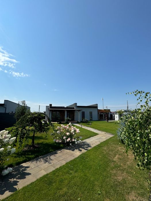 Здам будинок біля річки у Зазимʼї. Генератор !