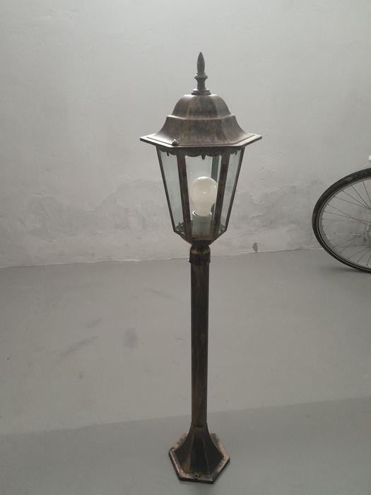 Lampa do ogrodu aluminium