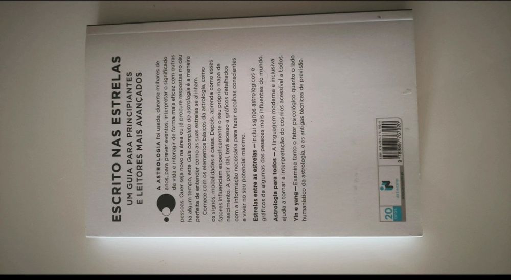 Livro Guia completo de astrologia