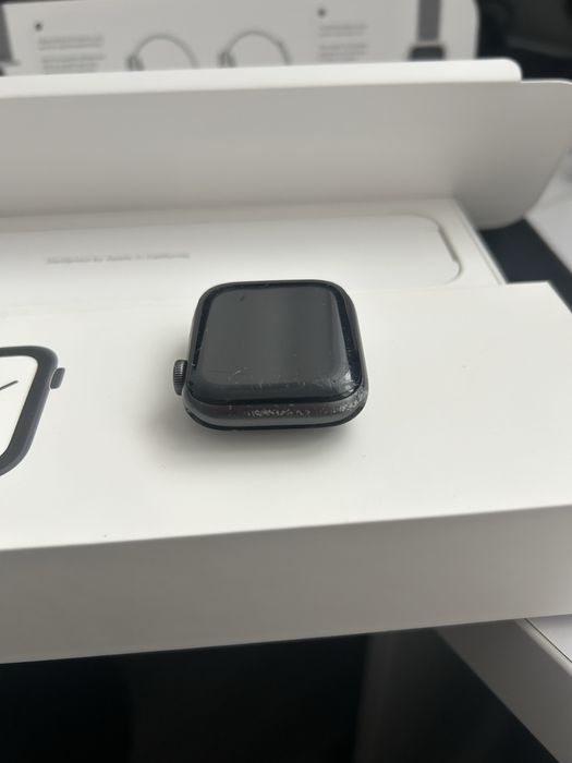 Apple watch series 4 44mm GPS