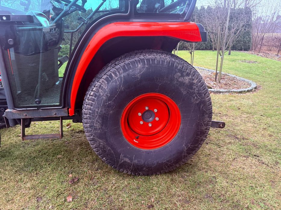 Kubota STV  4x4  traktor ciagnik komunalny  jak deere