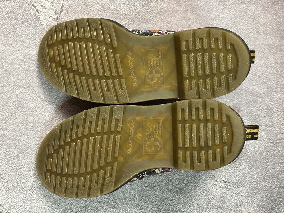 Жіночі Черевики Мартенси Dr. Martens Wanderlust 2976 Floral Leather