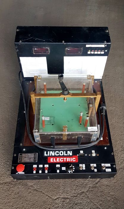 Tester elektryczny GUCIO Y039 LINCOLN ELECTRIC do płytek uruchamiający
