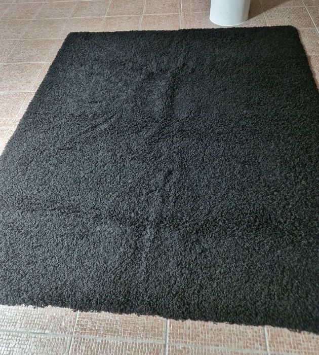 Carpete de Pelo Comprido Preta