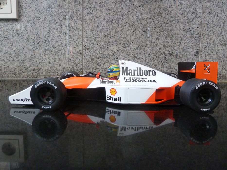 1:18 LANG/Minichamps, McLaren MP4/5B, Senna, Marlboro, World Champion 1990